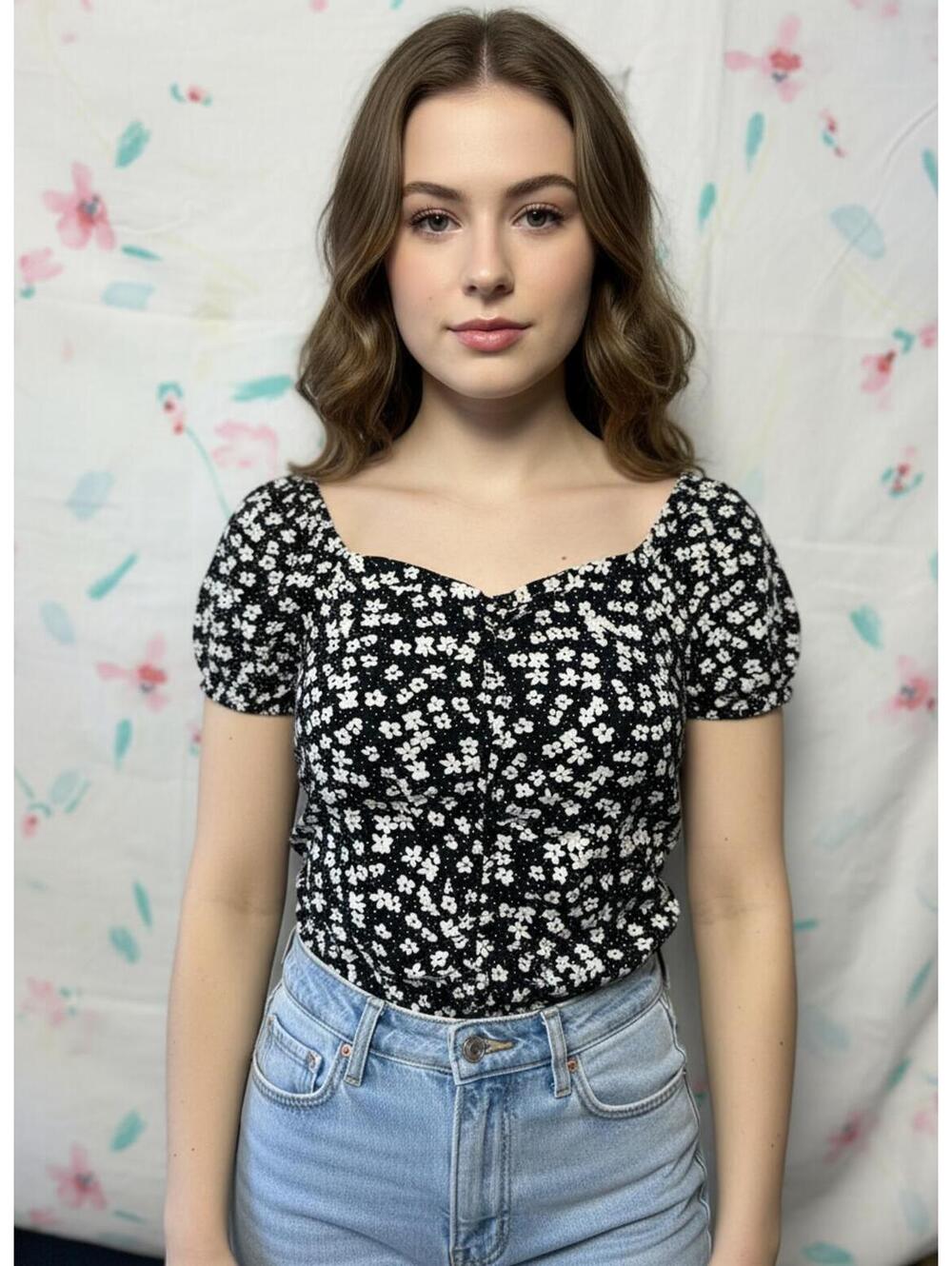 TOP Black and White Floral Off Shoulder Puff Sleeve by H and M